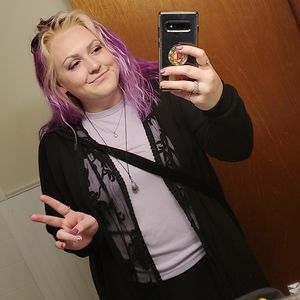 Meet your Posher, Liv